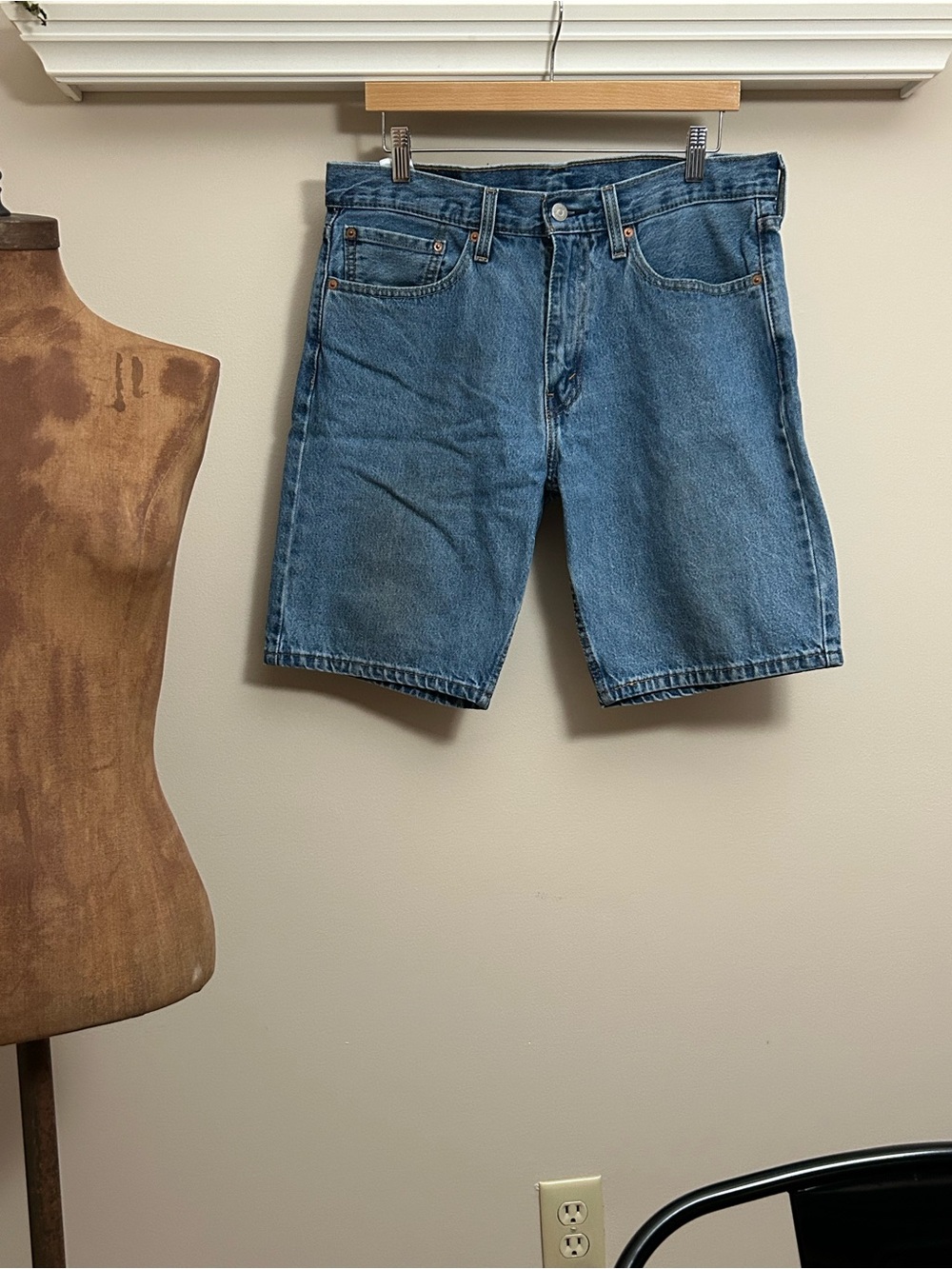 Levi’s 405 Classic Blue Denim Men's Shorts 34
